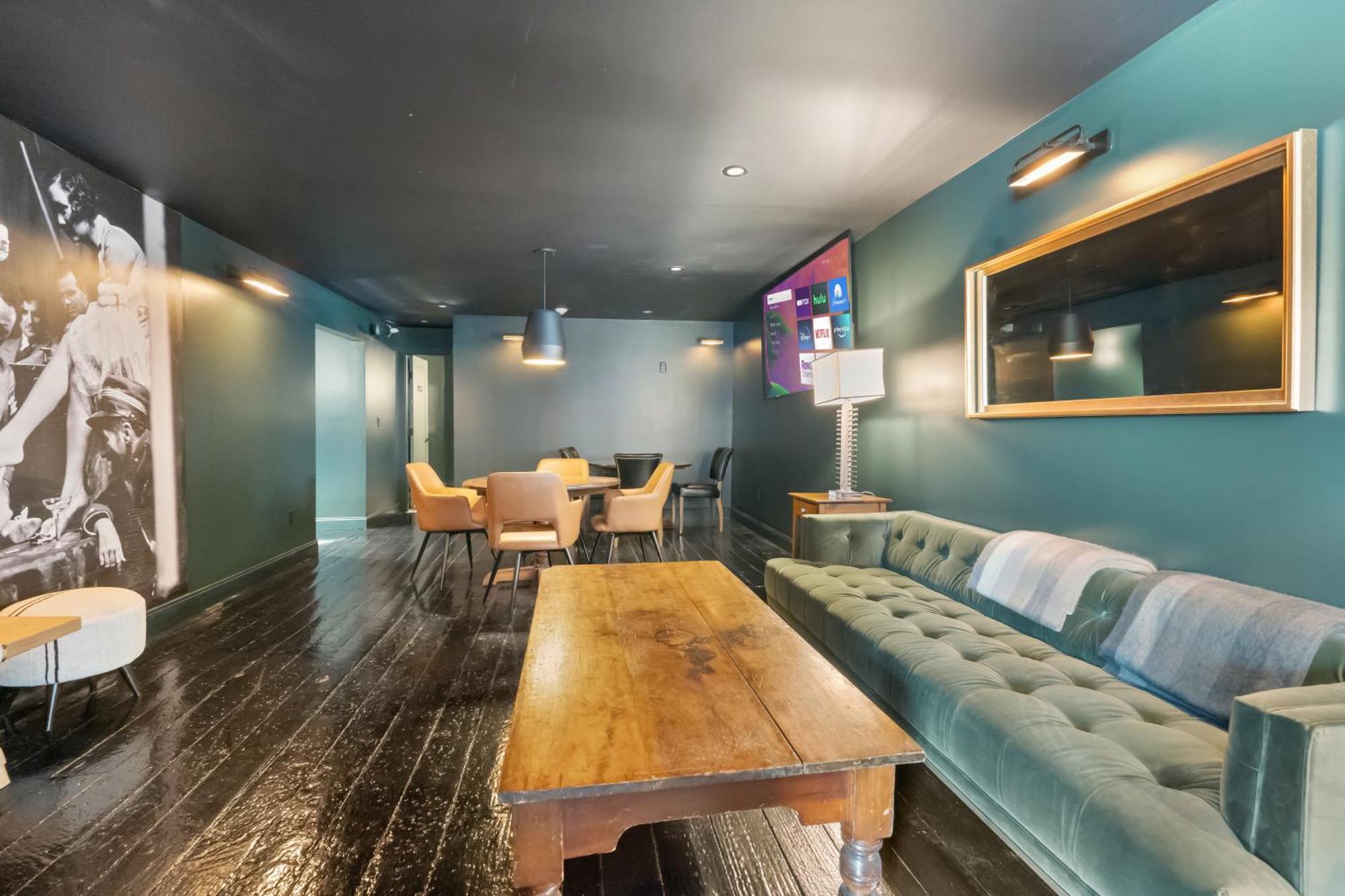 Inn At Mount Snow 웨스트 도버 외부 사진