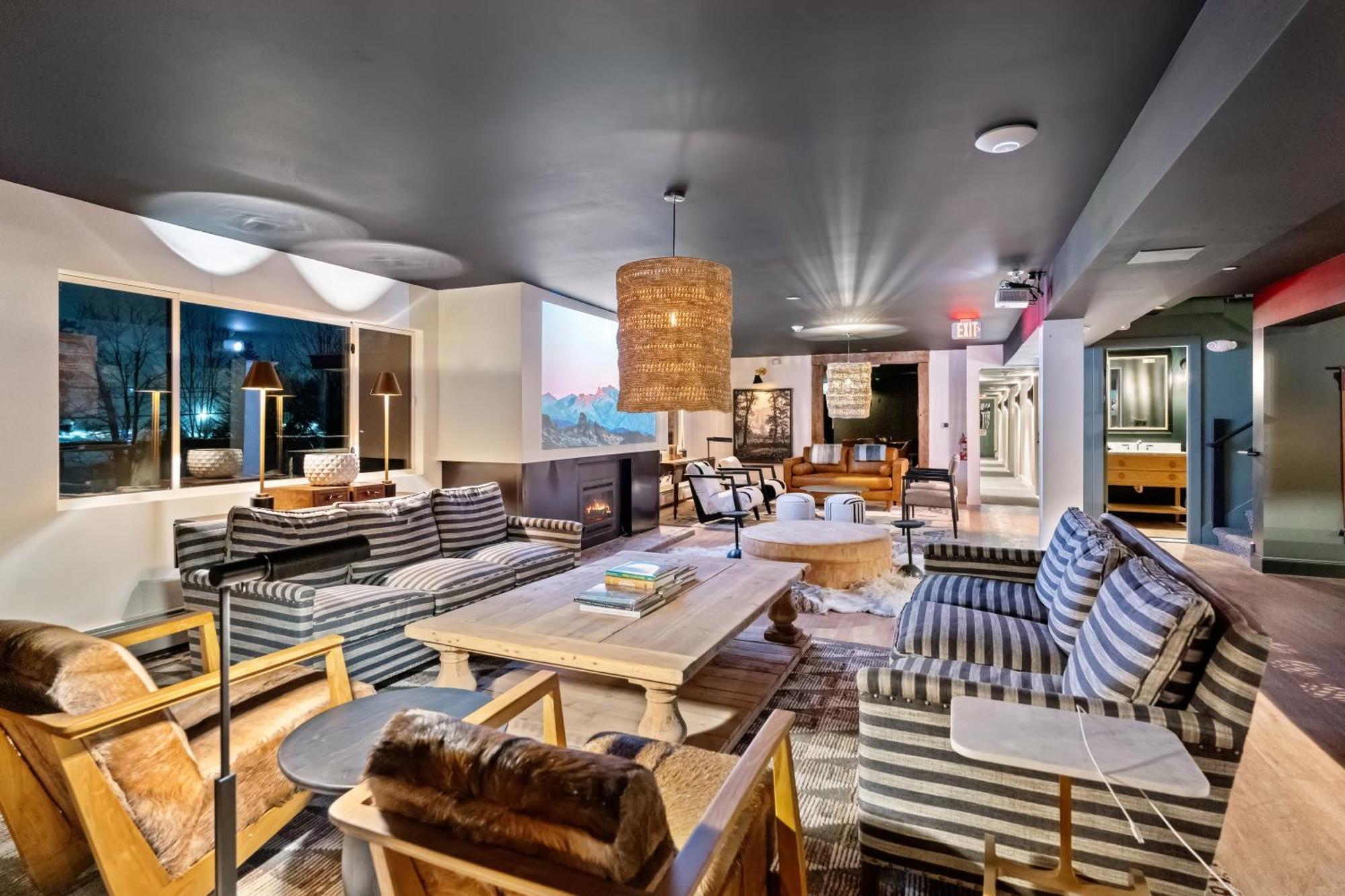 Inn At Mount Snow 웨스트 도버 외부 사진